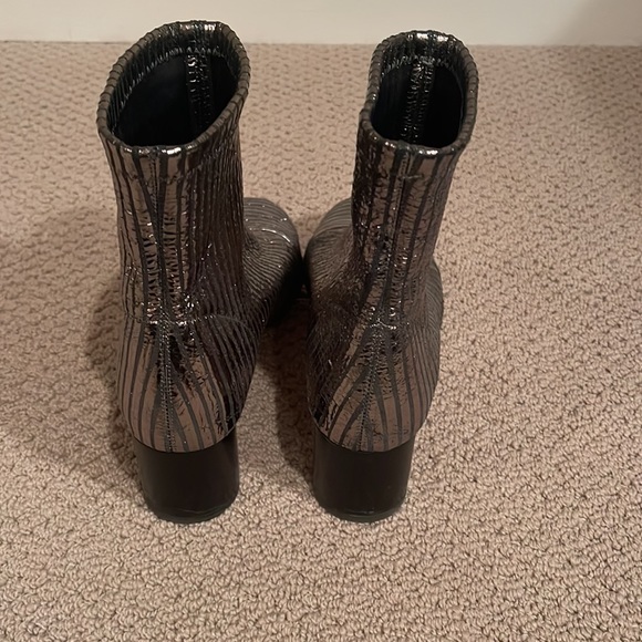 Isabelle marant size 39 silver/gunmetal booties - Picture 4 of 11